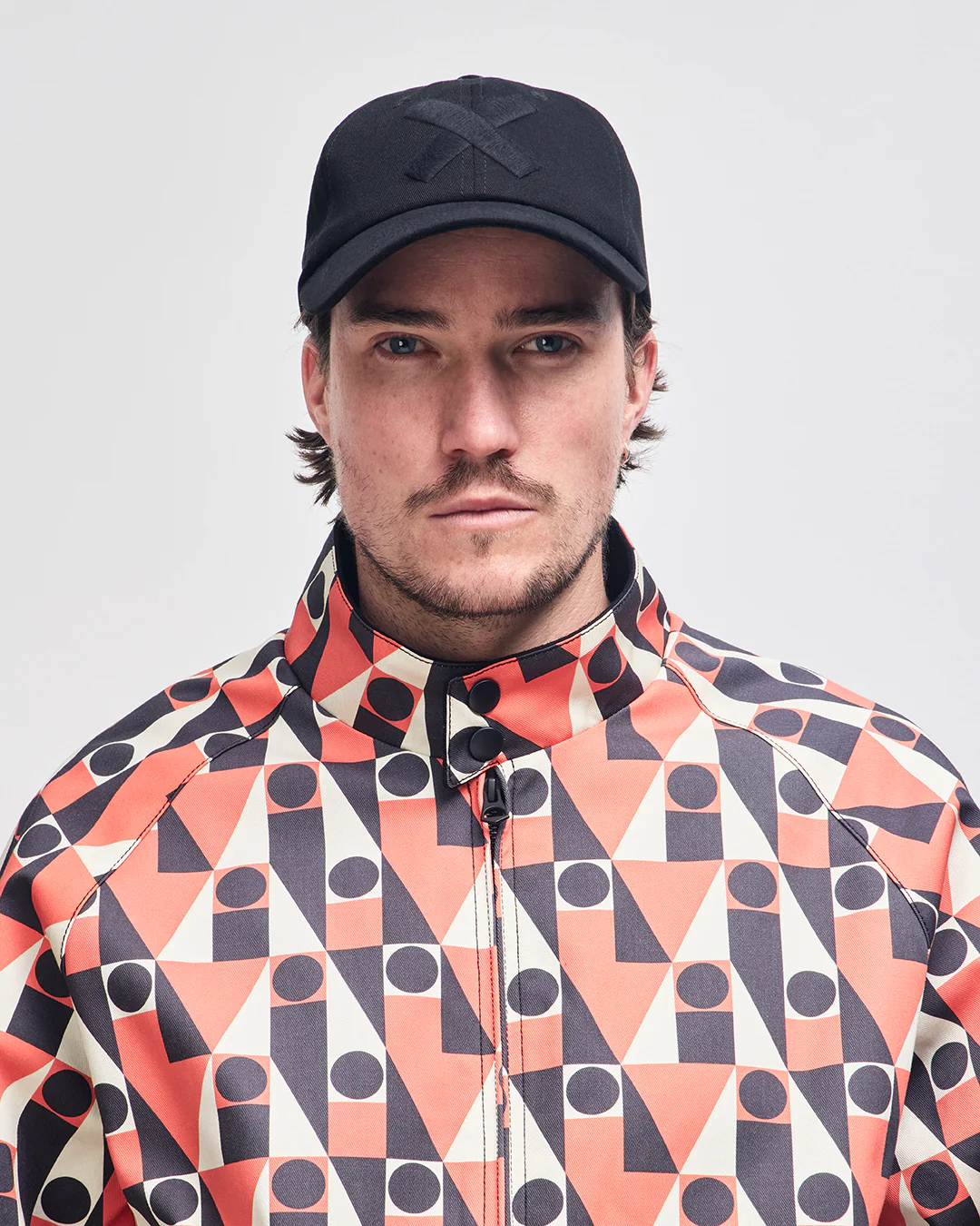 Mini Insignia Cap - Black - Image 2