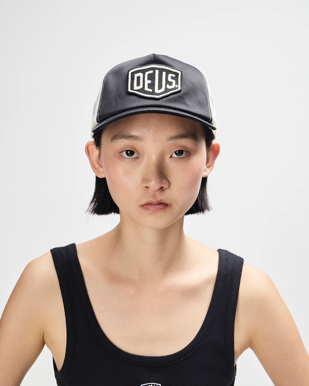 Paris Shield Trucker - Black