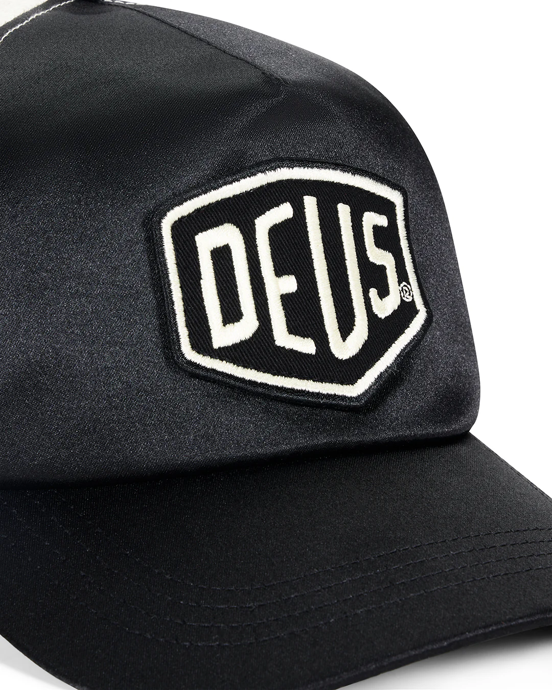 Paris Shield Trucker - Black - Image 7